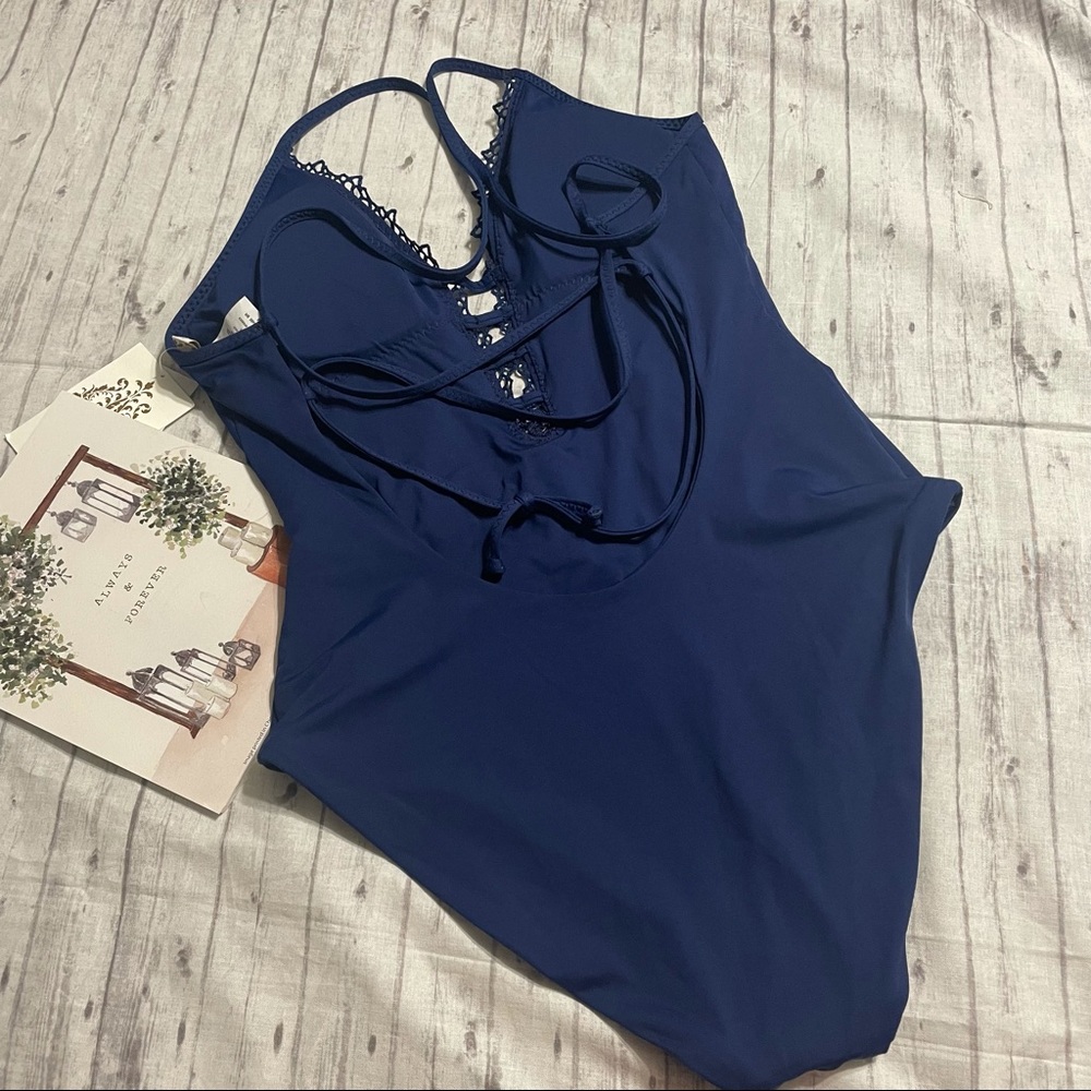 NWT BECCA  by Rebecca Virtue Women's Tallulah Clare Plunge One Piece Swimsuit - Picture 8 of 16